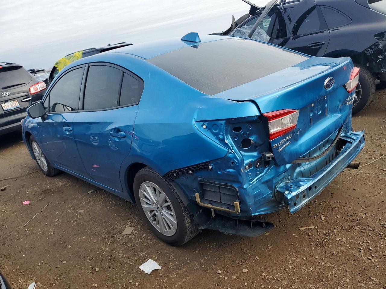 2017 Subaru Impreza Premium - Фото 2