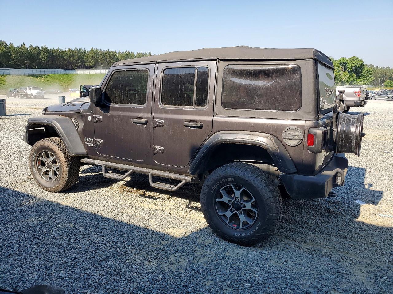 2020 Jeep Wrangler Unlimited Sport - Фото 2