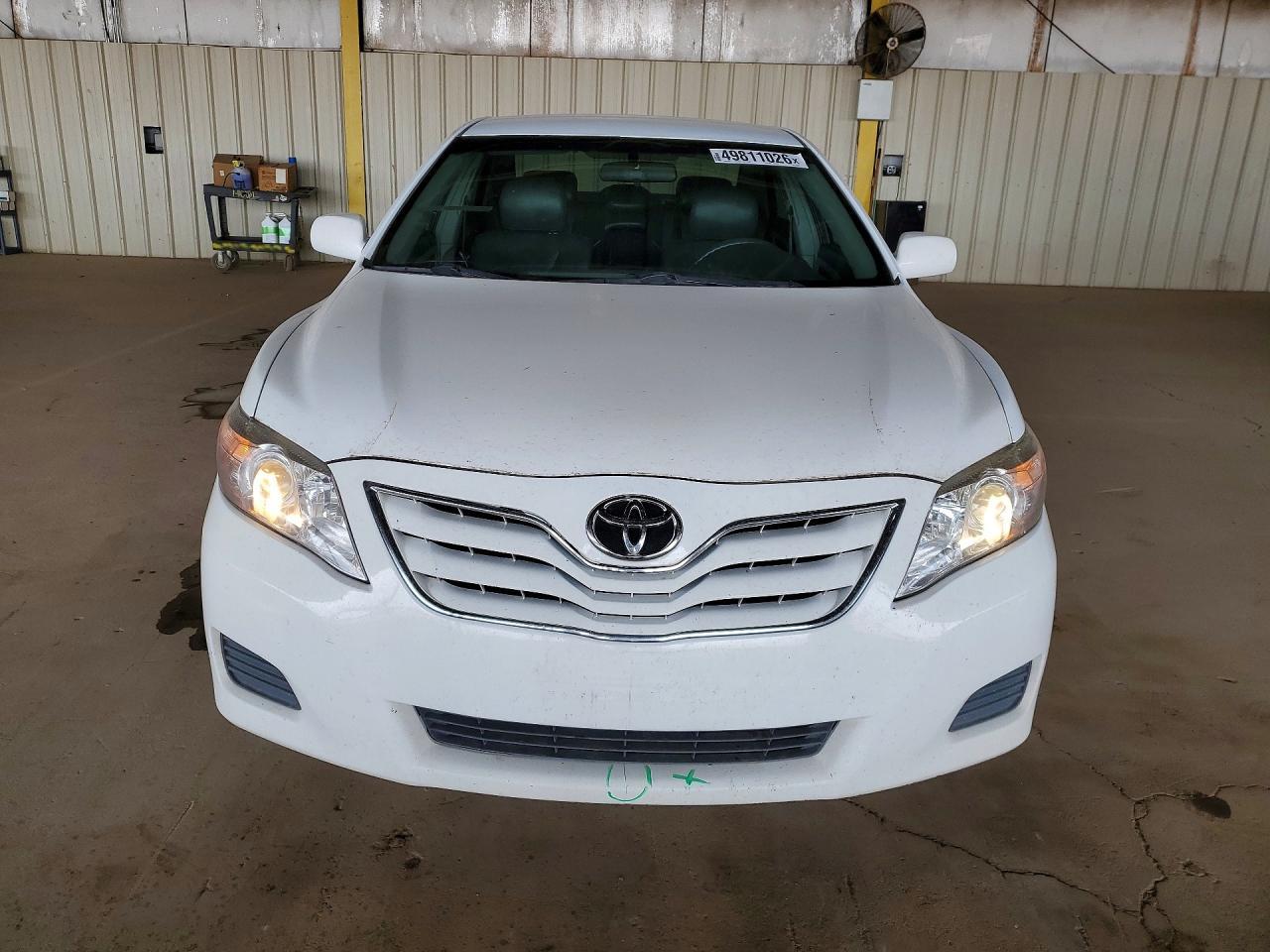 2011 Toyota Camry Le - Image 5