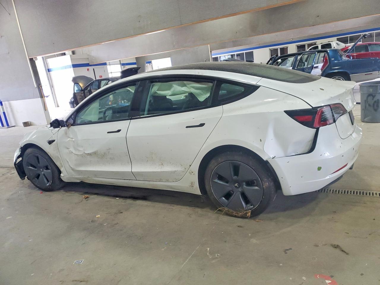 2023 Tesla Model 3 - Image 2