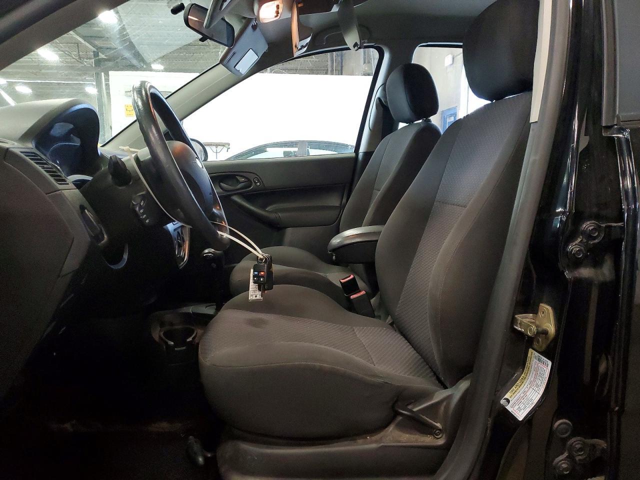 2005 Ford Focus Zx5 - Фото 7