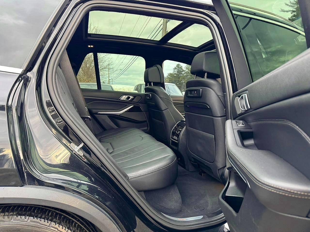 2019 BMW X5 xDrive50I - Image 6
