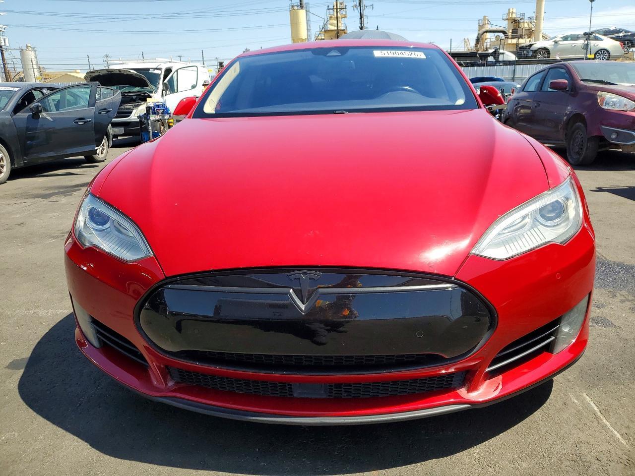 2015 Tesla Model S 70D - Image 5