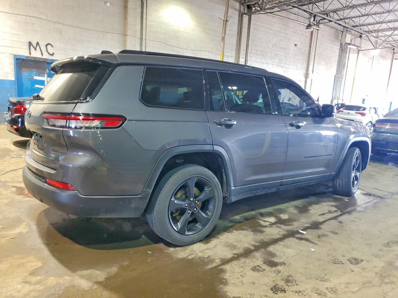 2022 Jeep Grand Cherokee L Laredo - Фото 3