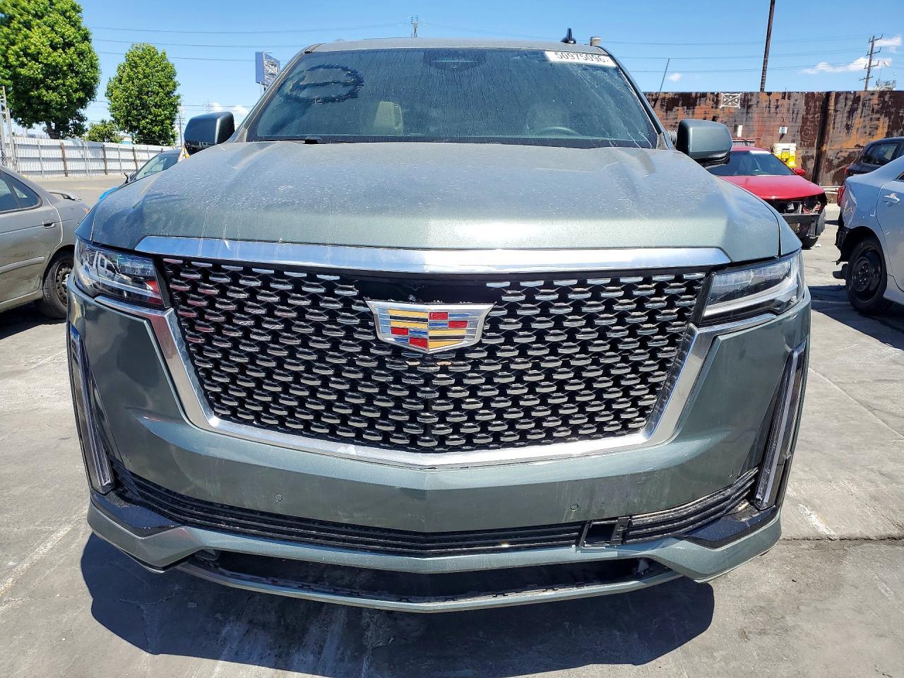 2024 Cadillac Escalade Premium Luxury - Image 5