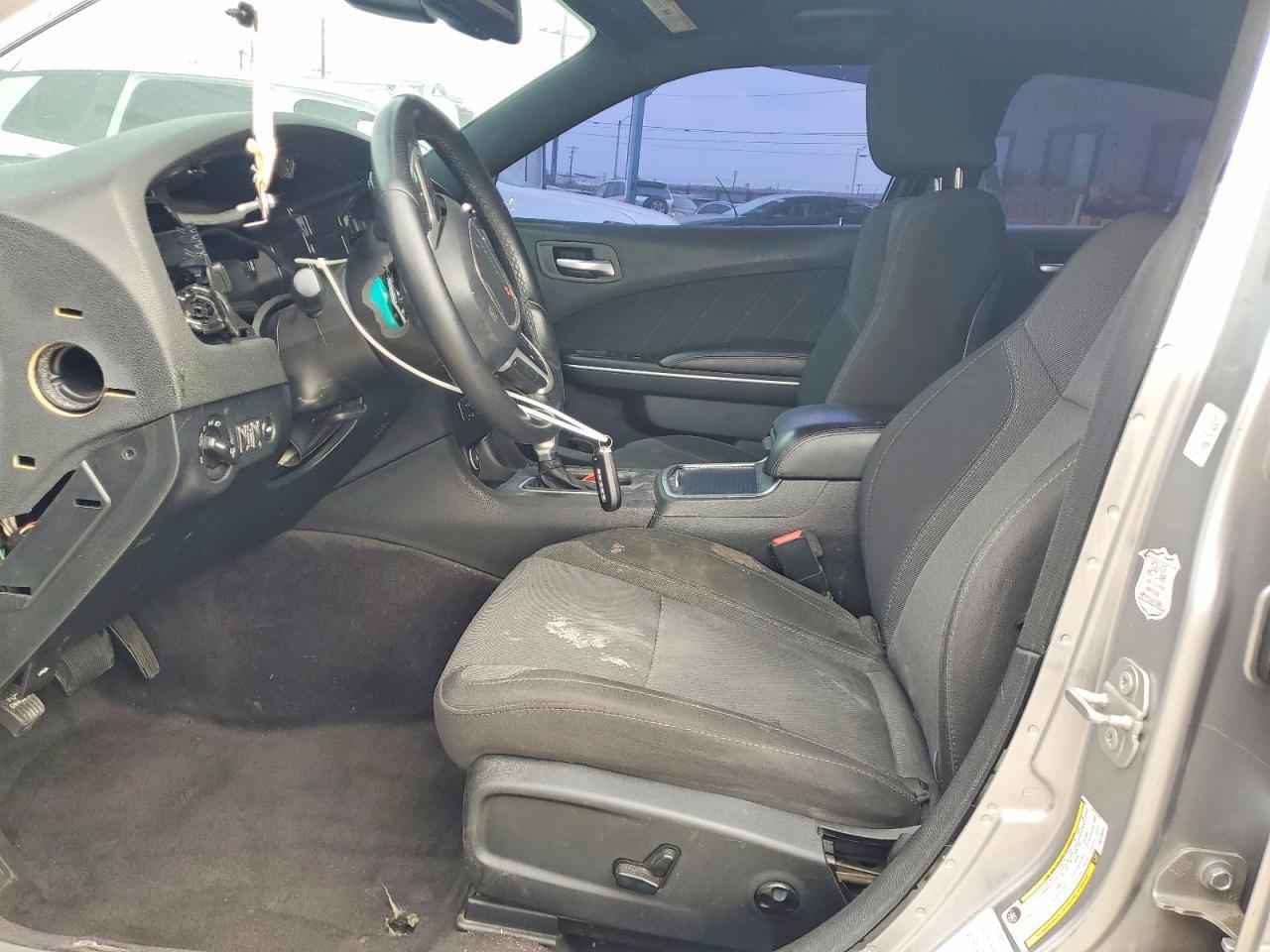 2018 Dodge Charger R - Image 7