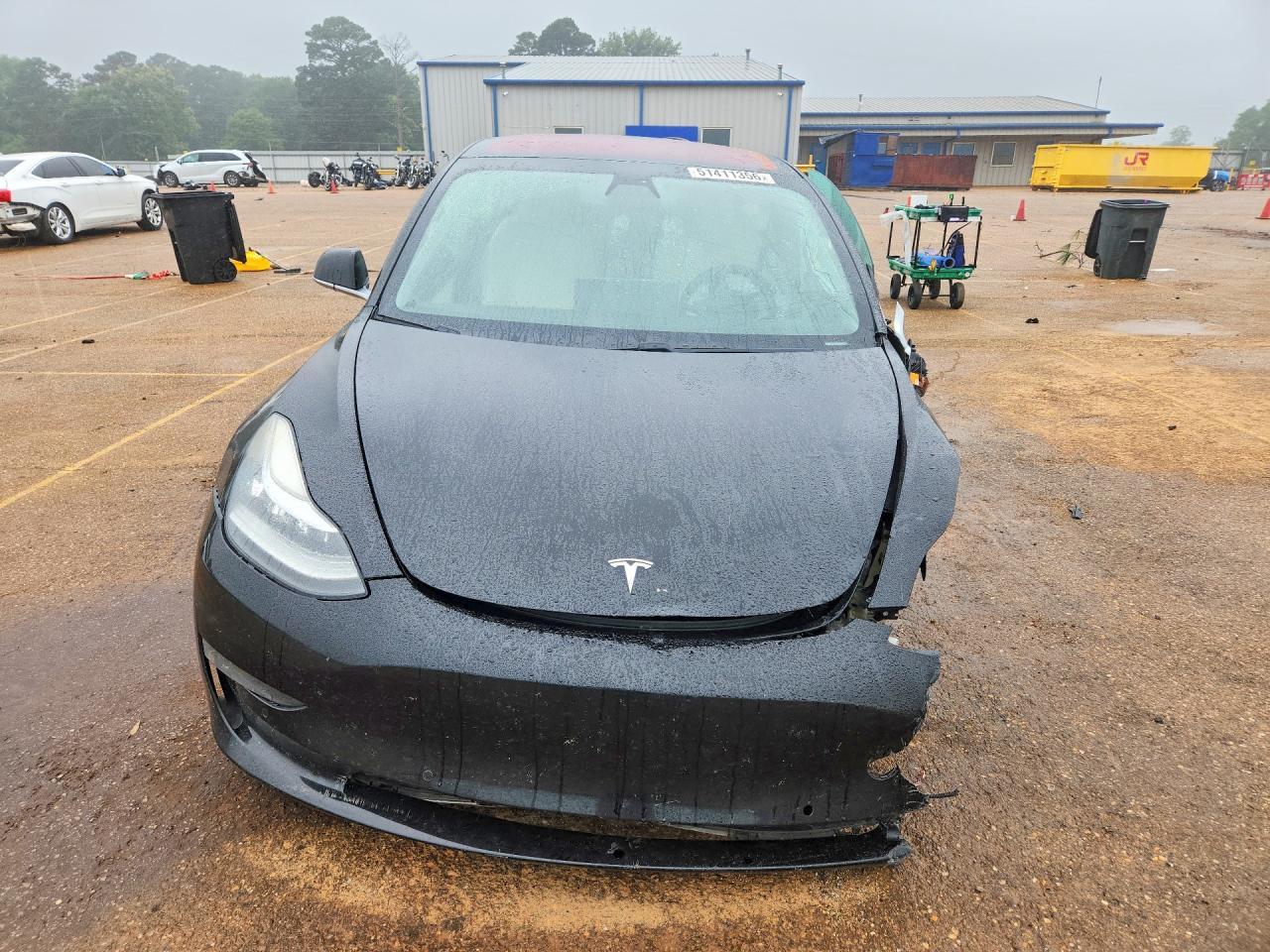 2018 Tesla Model 3 - Фото 5