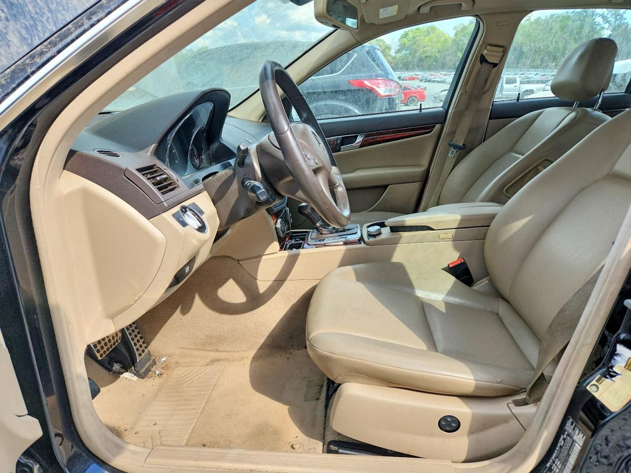 2011 Mercedes Benz C - Фото 7