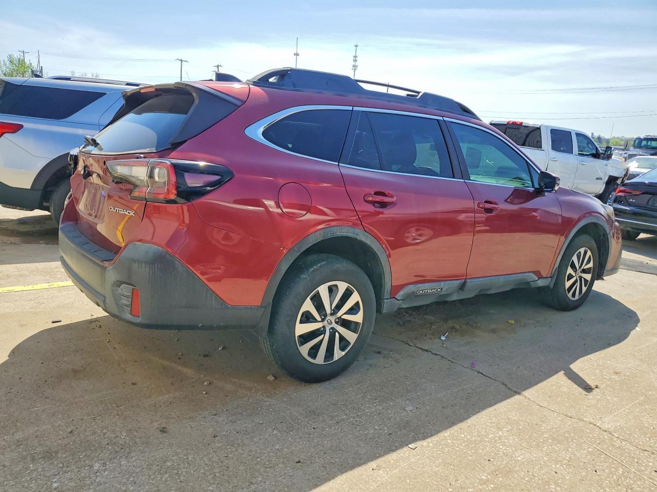 2020 Subaru Outback Premium - Фото 3