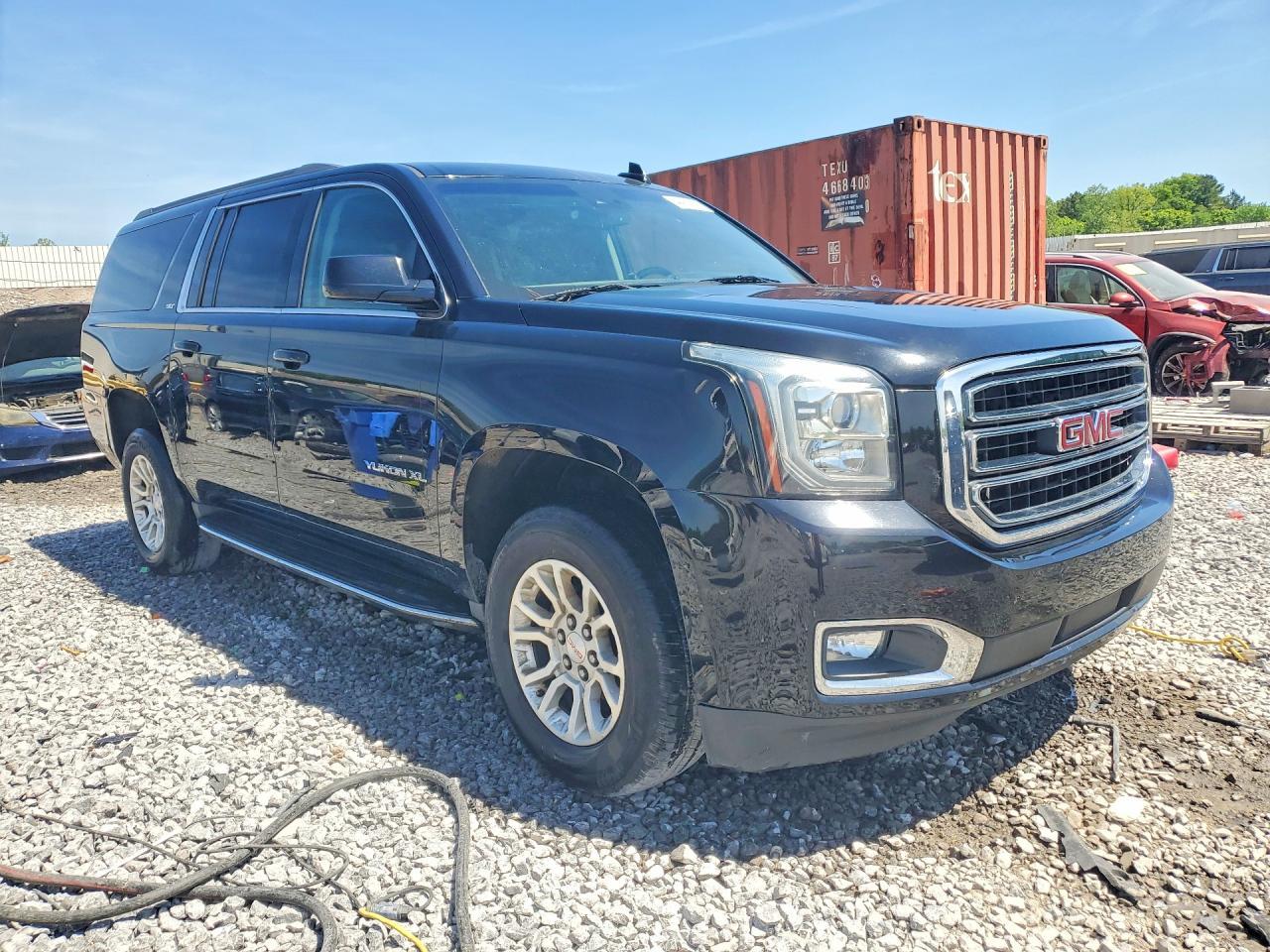 2017 GMC Yukon Xl K1500 Slt - Image 4