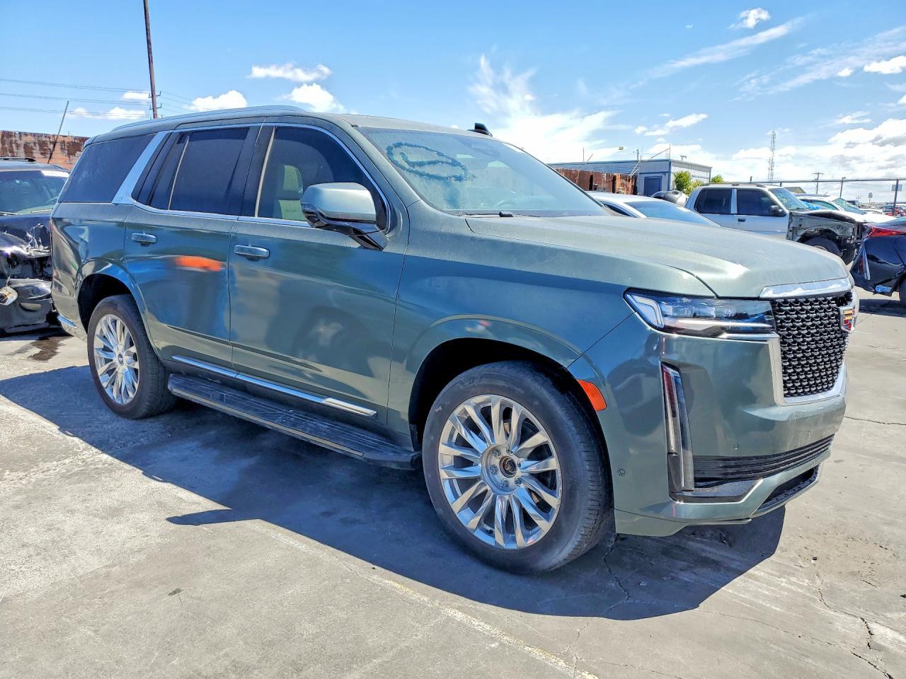 2024 Cadillac Escalade Premium Luxury - Image 4