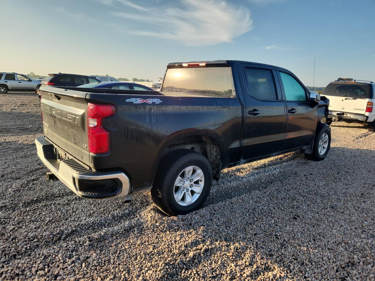 2022 Chevrolet Silverado Ltd K1500 Lt - Фото 3