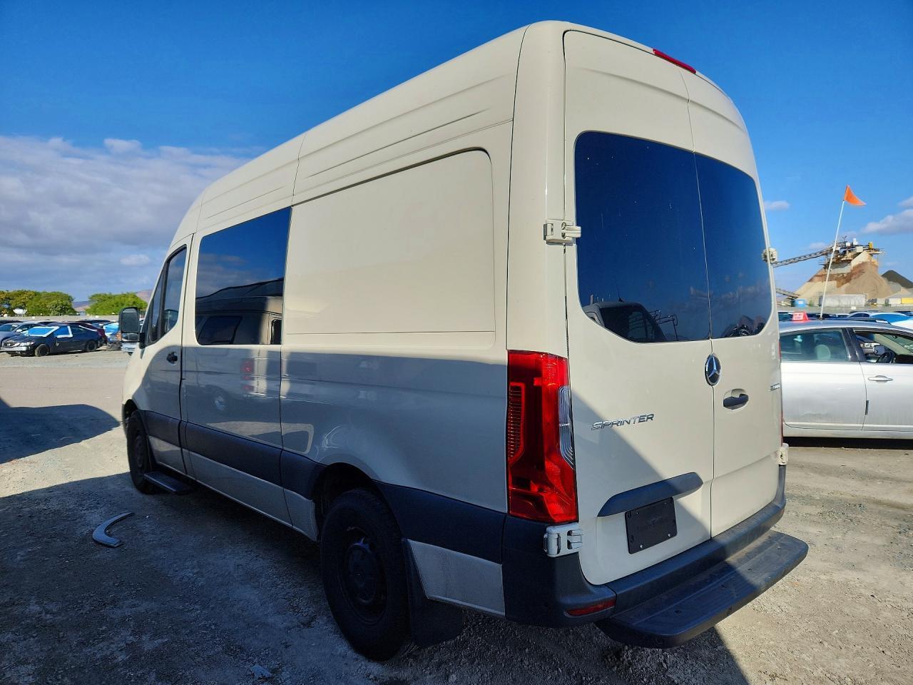 2024 Mercedes-Benz Sprinter 2500 - Image 2