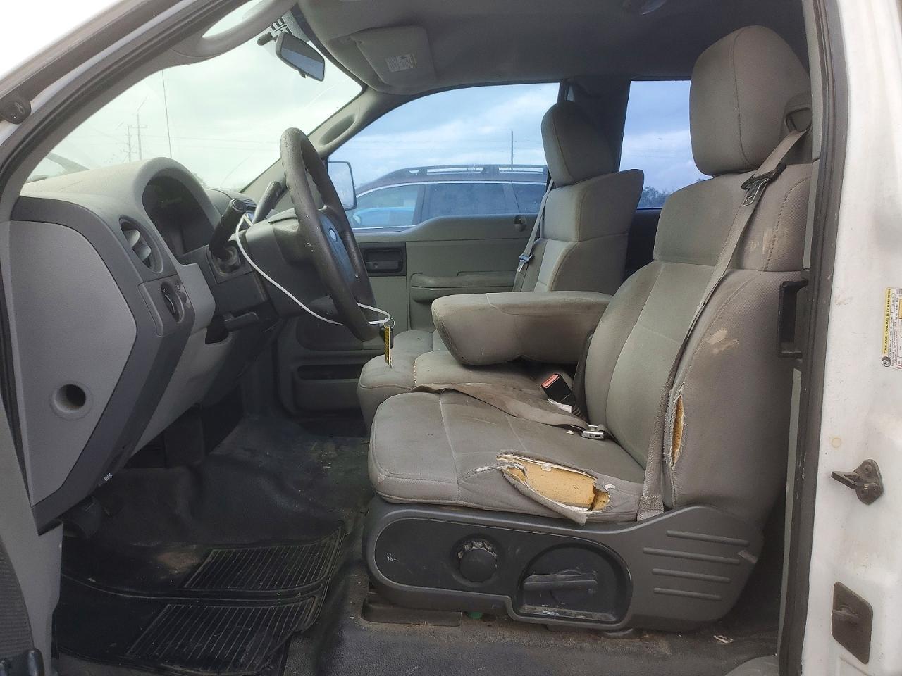 2006 Ford F150 - Image 7