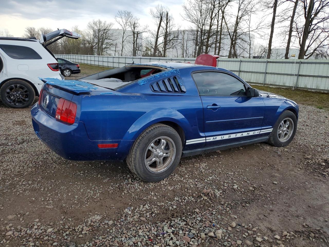 2008 Ford Mustang - Фото 3