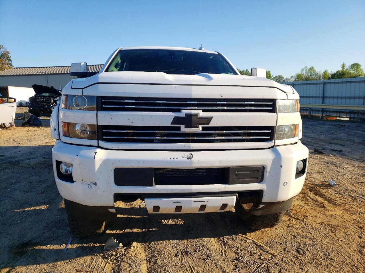 2016 Chevrolet Silverado K2500 Heavy Duty Ltz - Image 5