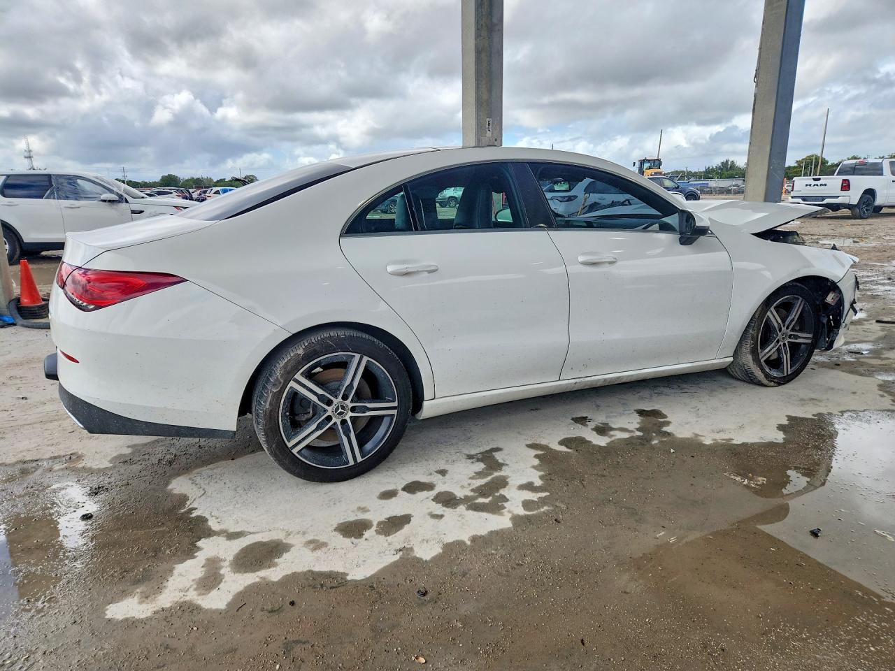 2020 Mercedes-Benz Cla 250 - Фото 3