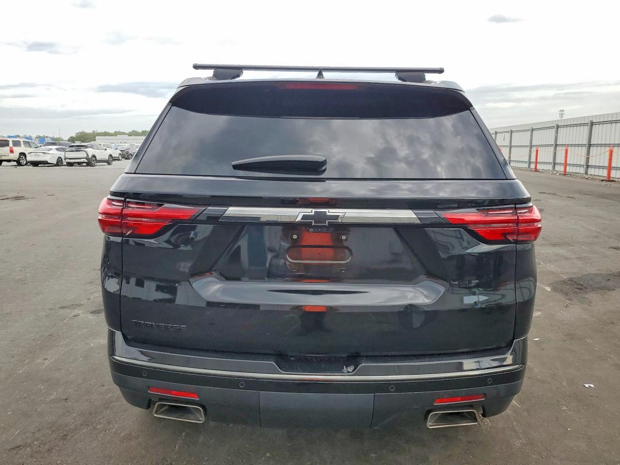2022 Chevrolet Traverse Premier - Image 6