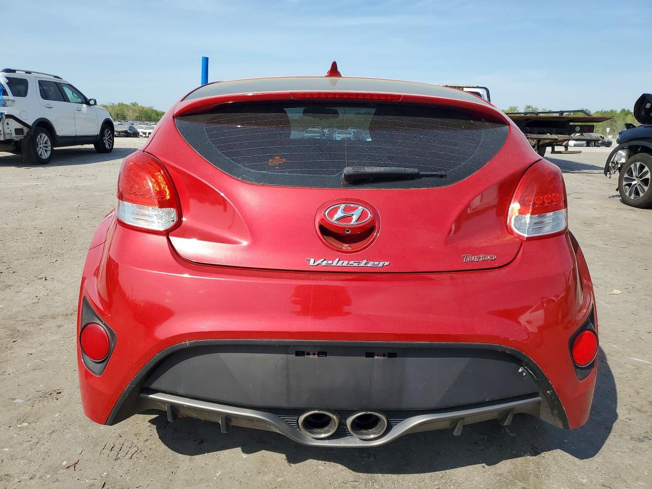 2015 Hyundai Veloster Turbo - Фото 6