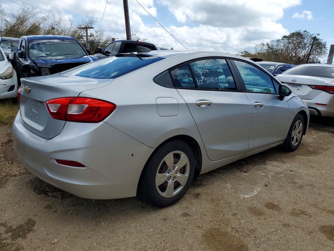 2016 Chevrolet Cruze Ls - Фото 3