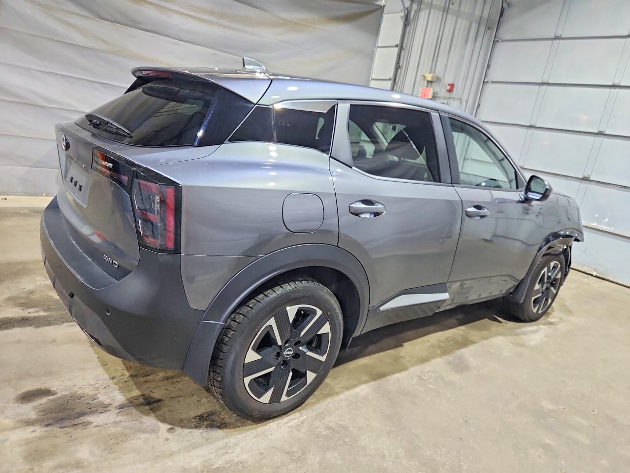 2025 Nissan Kicks Sv - Image 3