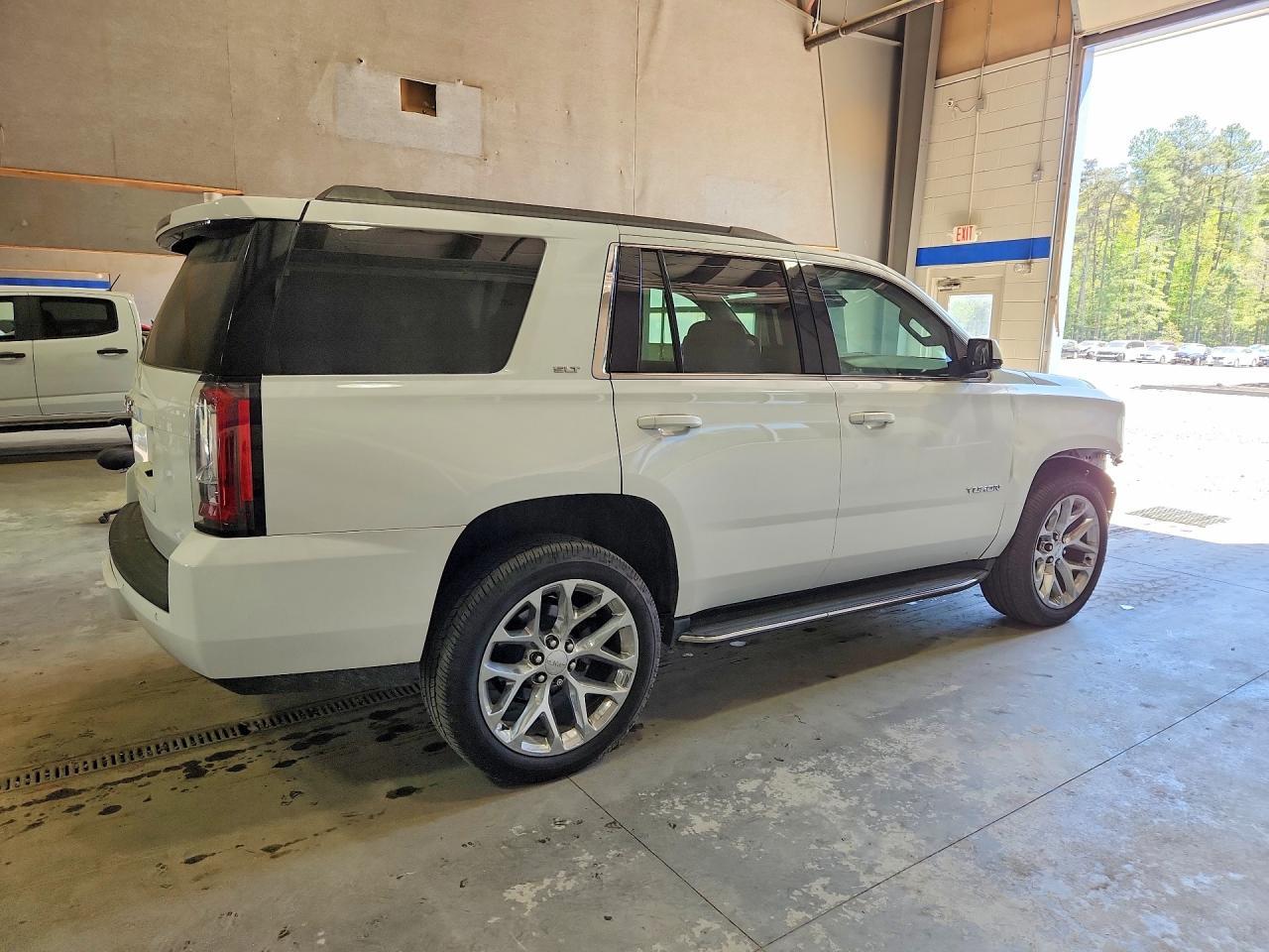 2020 GMC Yukon Slt - Фото 3
