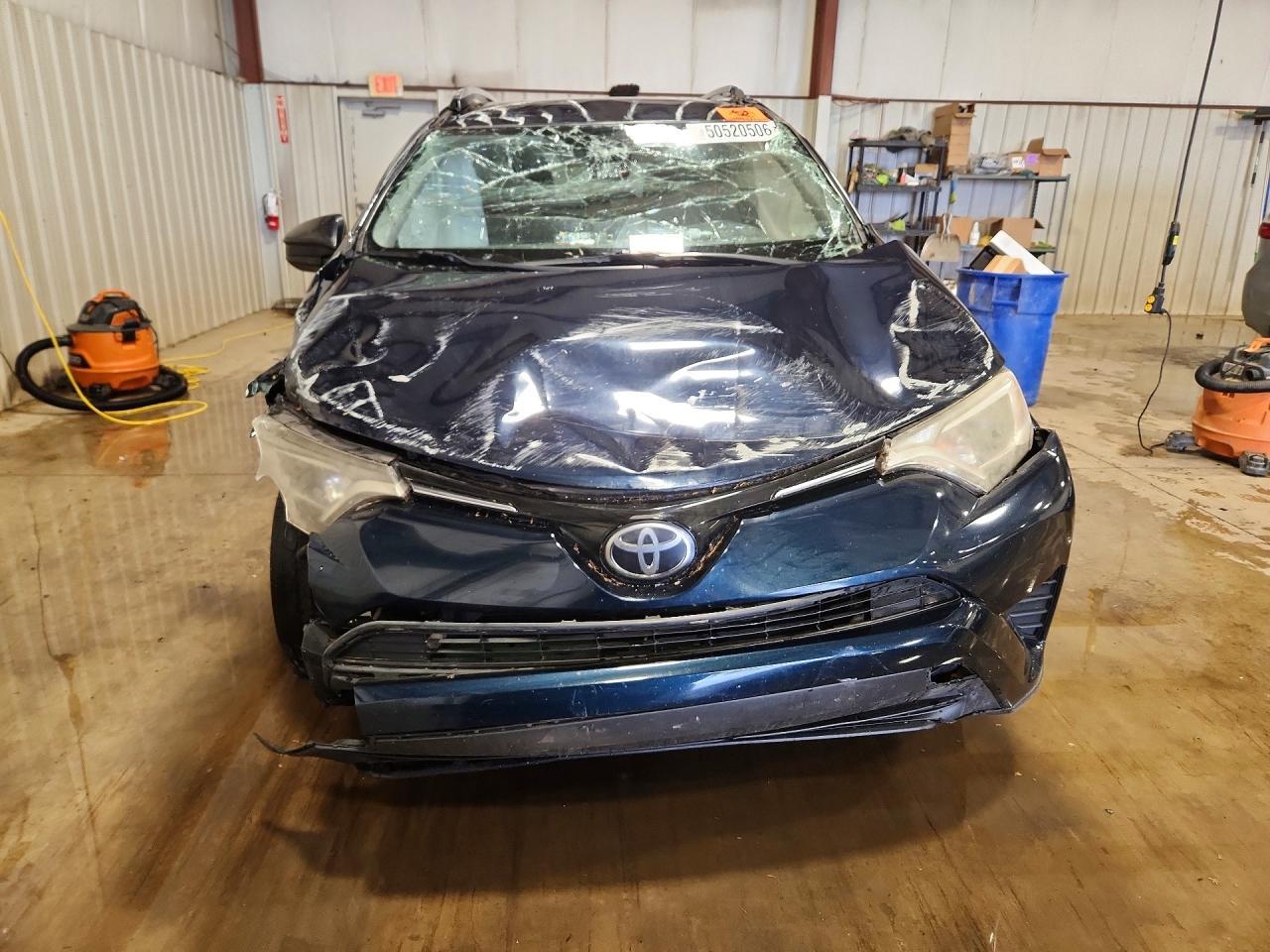 2017 Toyota Rav4 Le - Image 5