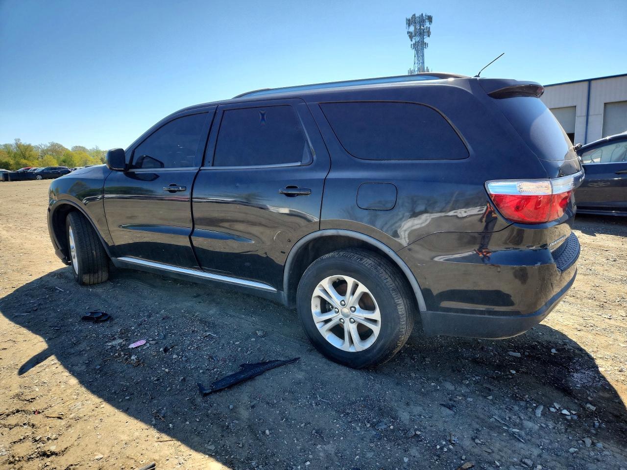 2012 Dodge Durango Sxt - Image 2