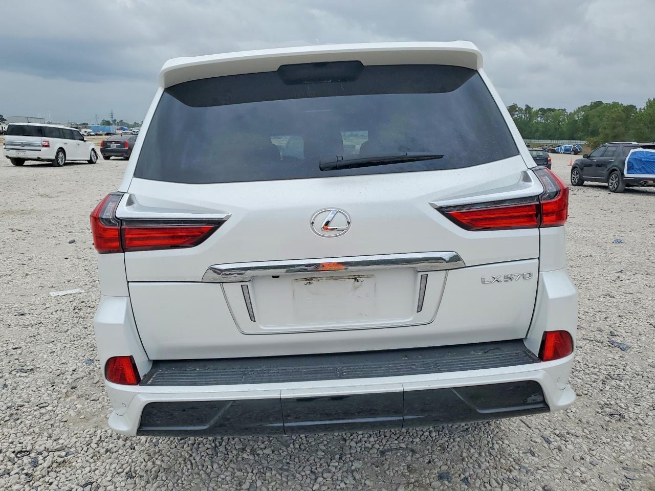 2020 Lexus Lx 570 Three-Row - Image 6