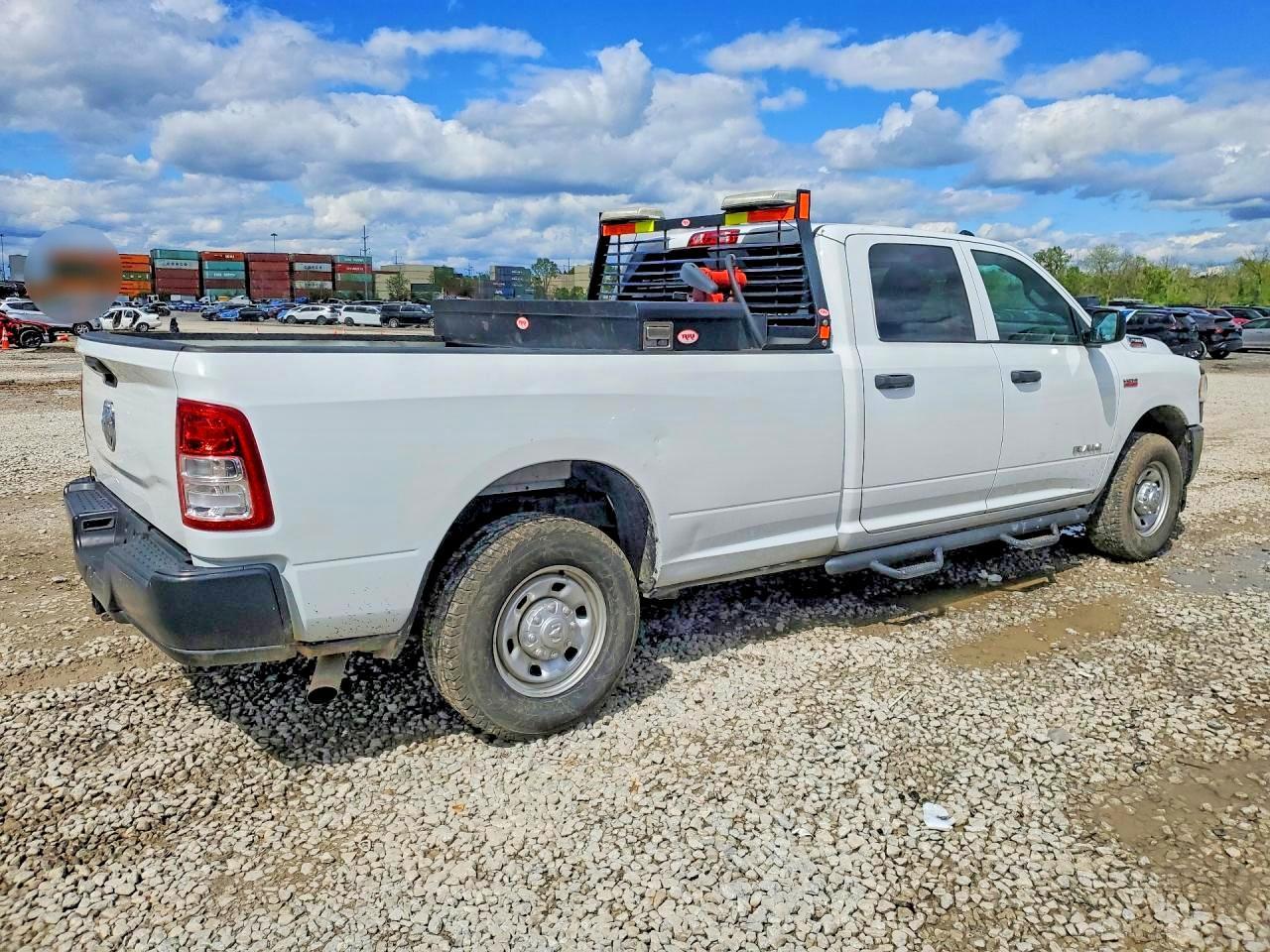 2021 Ram 2500 Tradesman - Фото 3