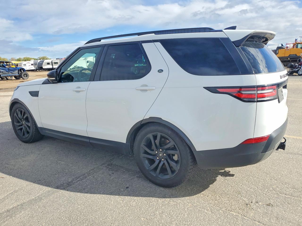 2017 Land Rover Discovery Hse - Фото 2