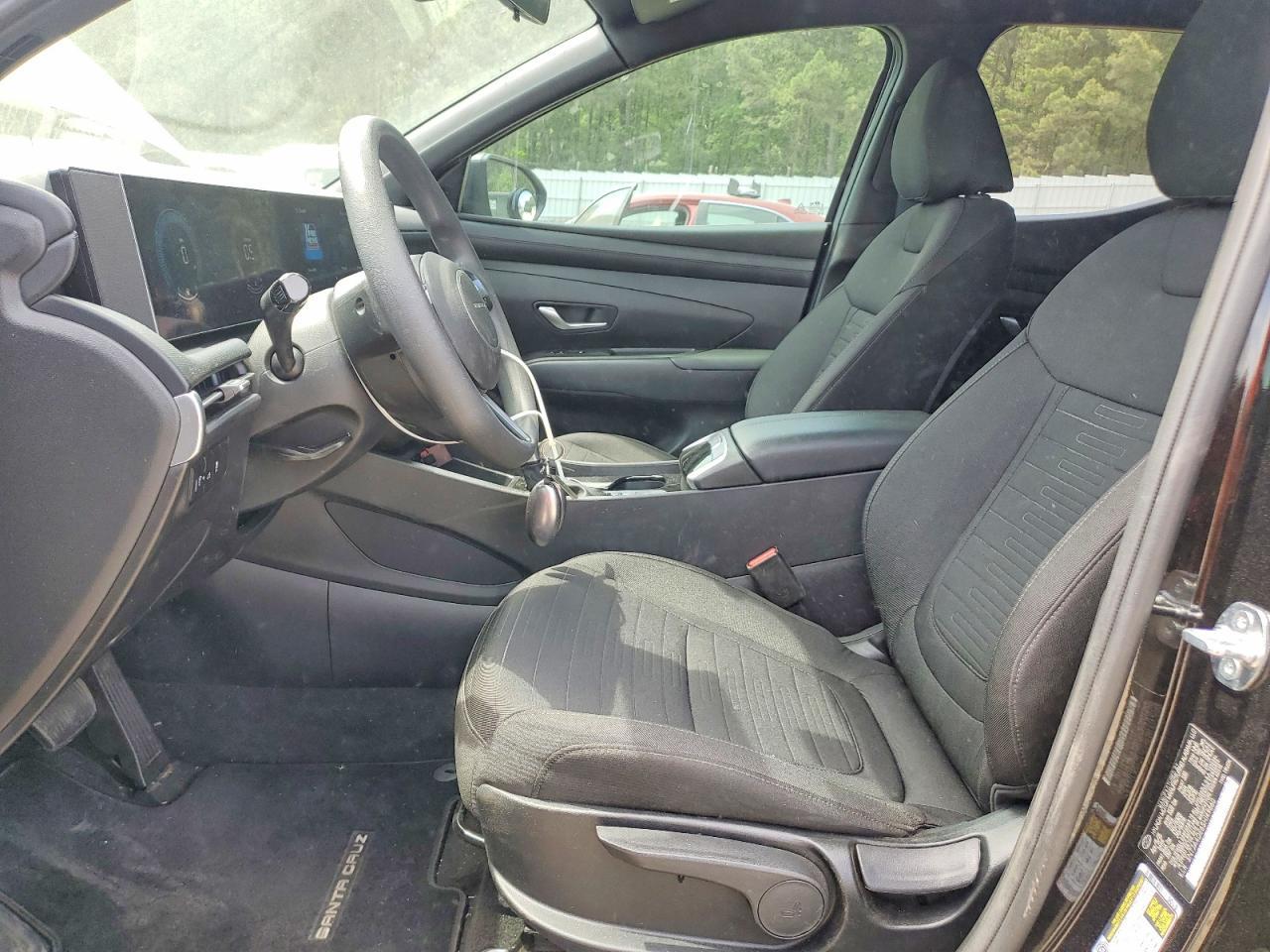 2025 Hyundai Santa Cruz Se - Image 7