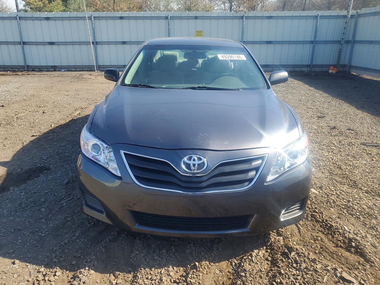 2011 Toyota Camry Le - Фото 5