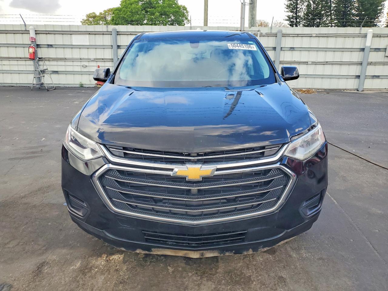 2019 Chevrolet Traverse Ls - Фото 5