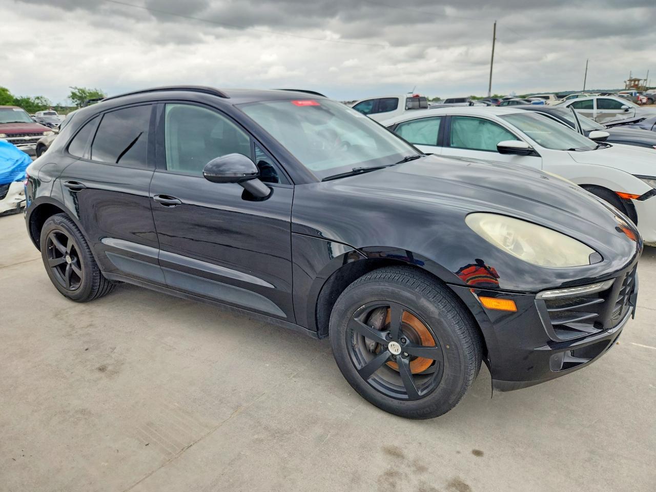 2017 Porsche Macan - Image 4