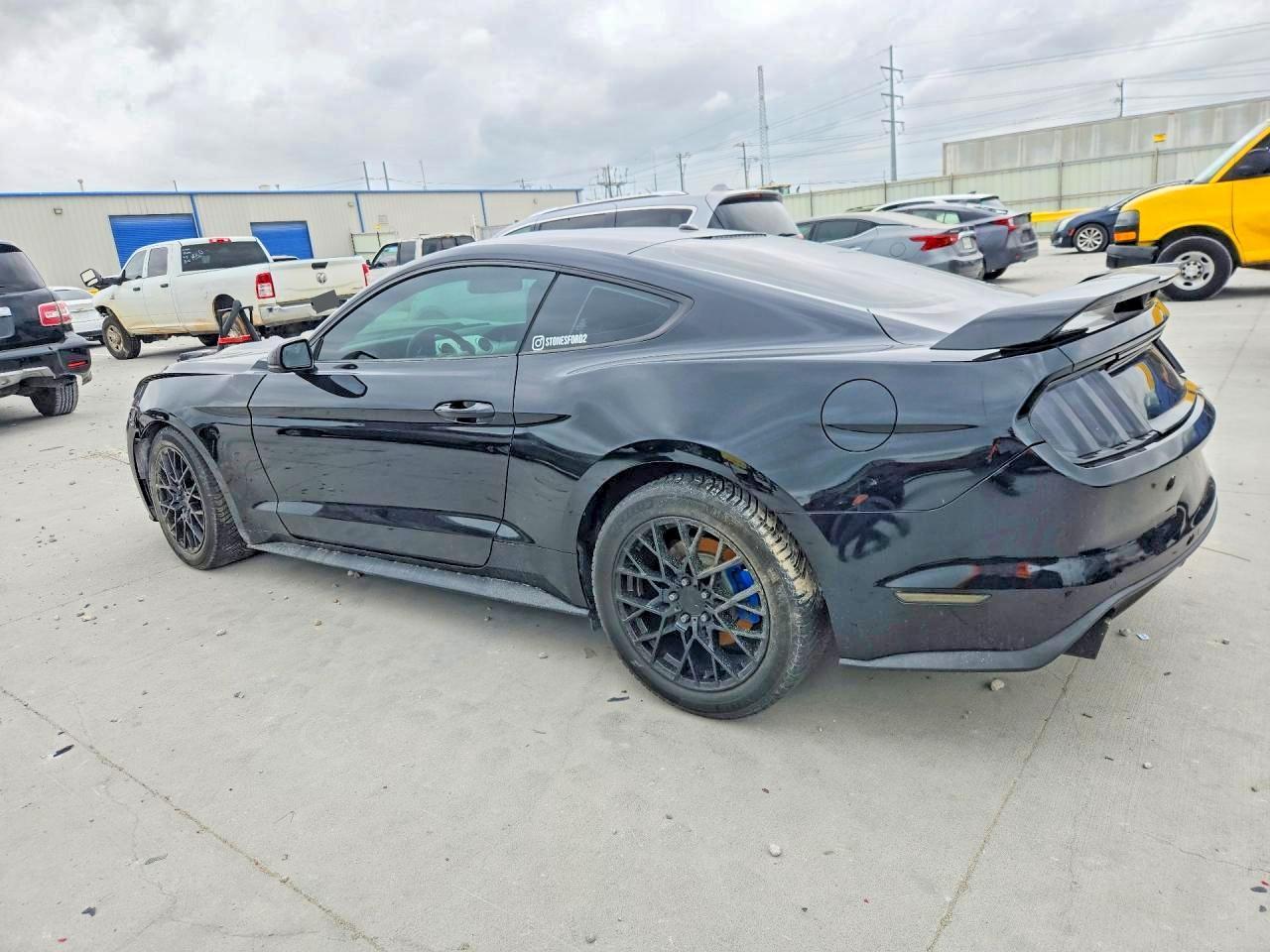 2016 Ford Mustang - Image 2