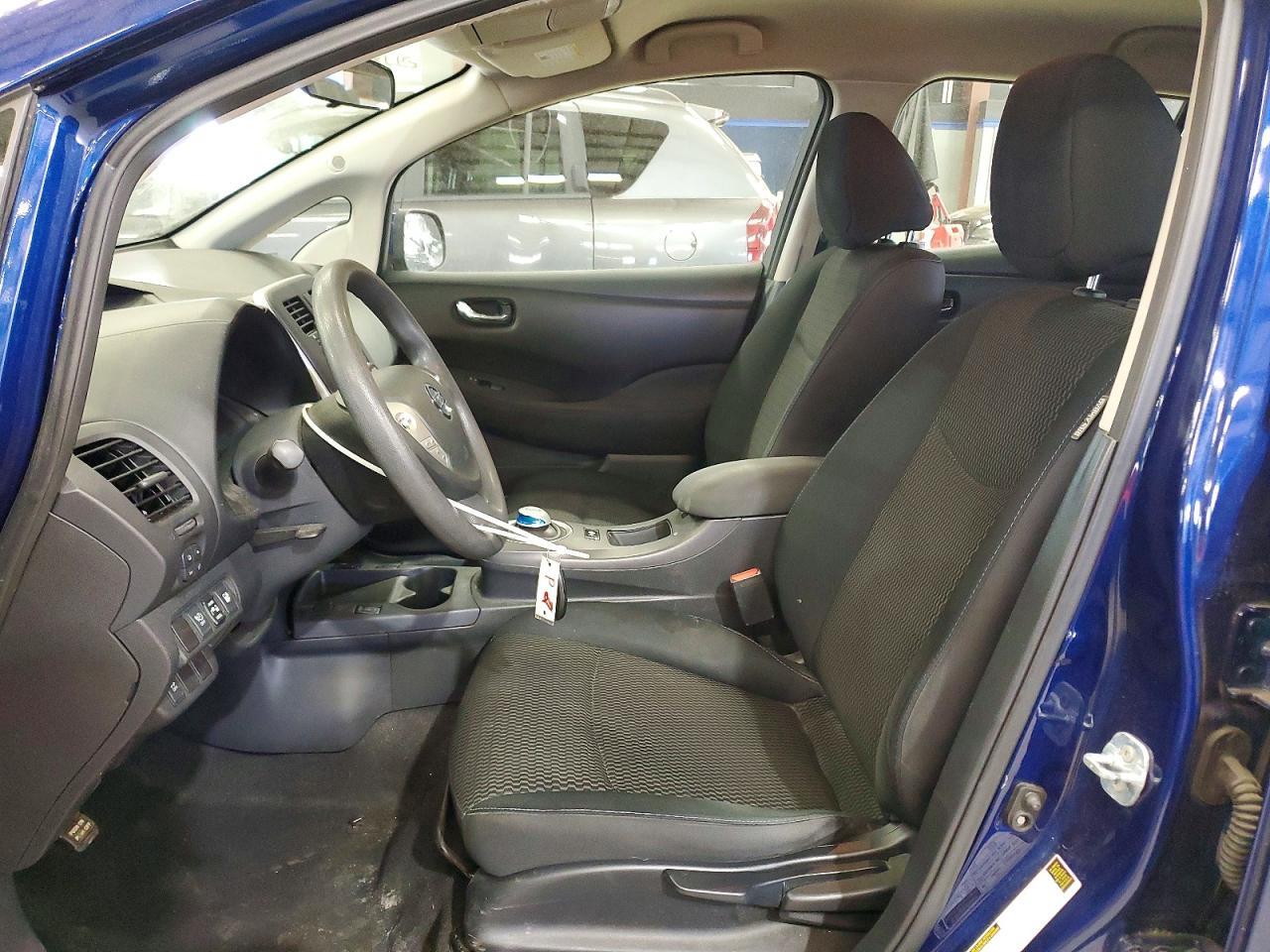 2017 Nissan Leaf S - Фото 7
