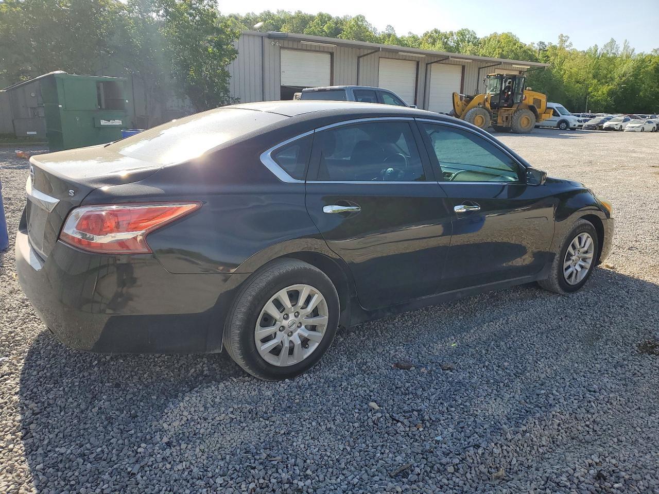 2014 Nissan Altima 2.5 S - Фото 3