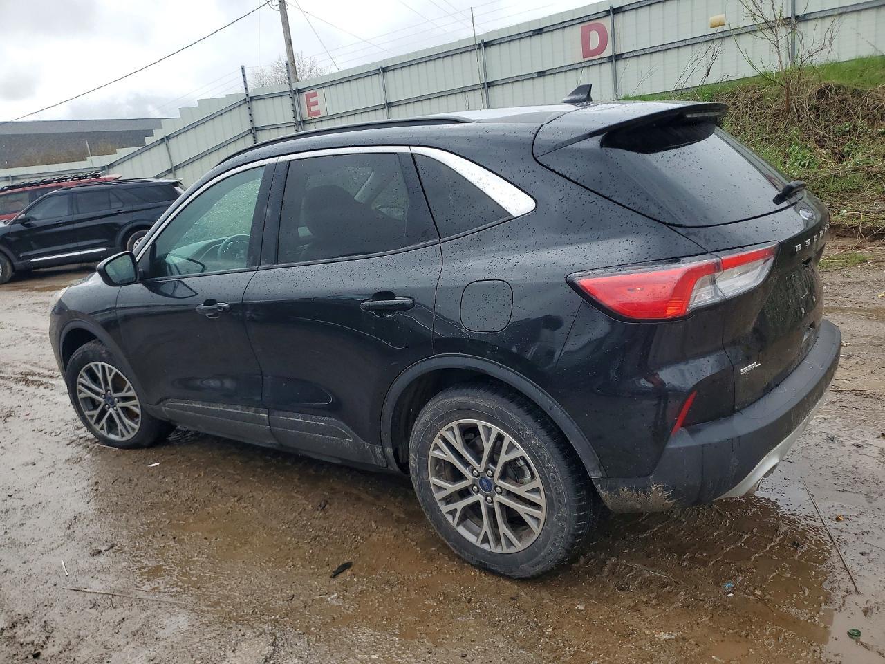 2021 Ford Escape Sel - Фото 2