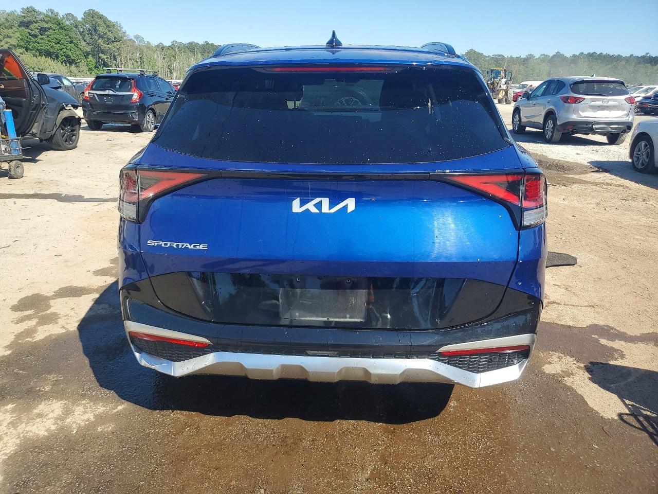 2024 Kia Sportage Sx - Image 6
