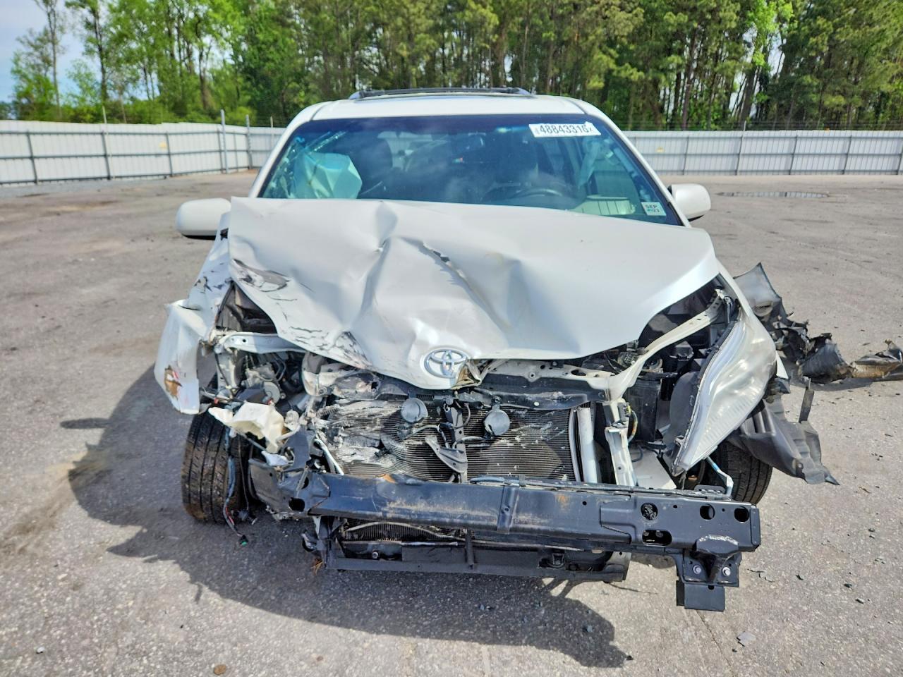 2015 Toyota Sienna Xle Premium 8-Passenger - Фото 5