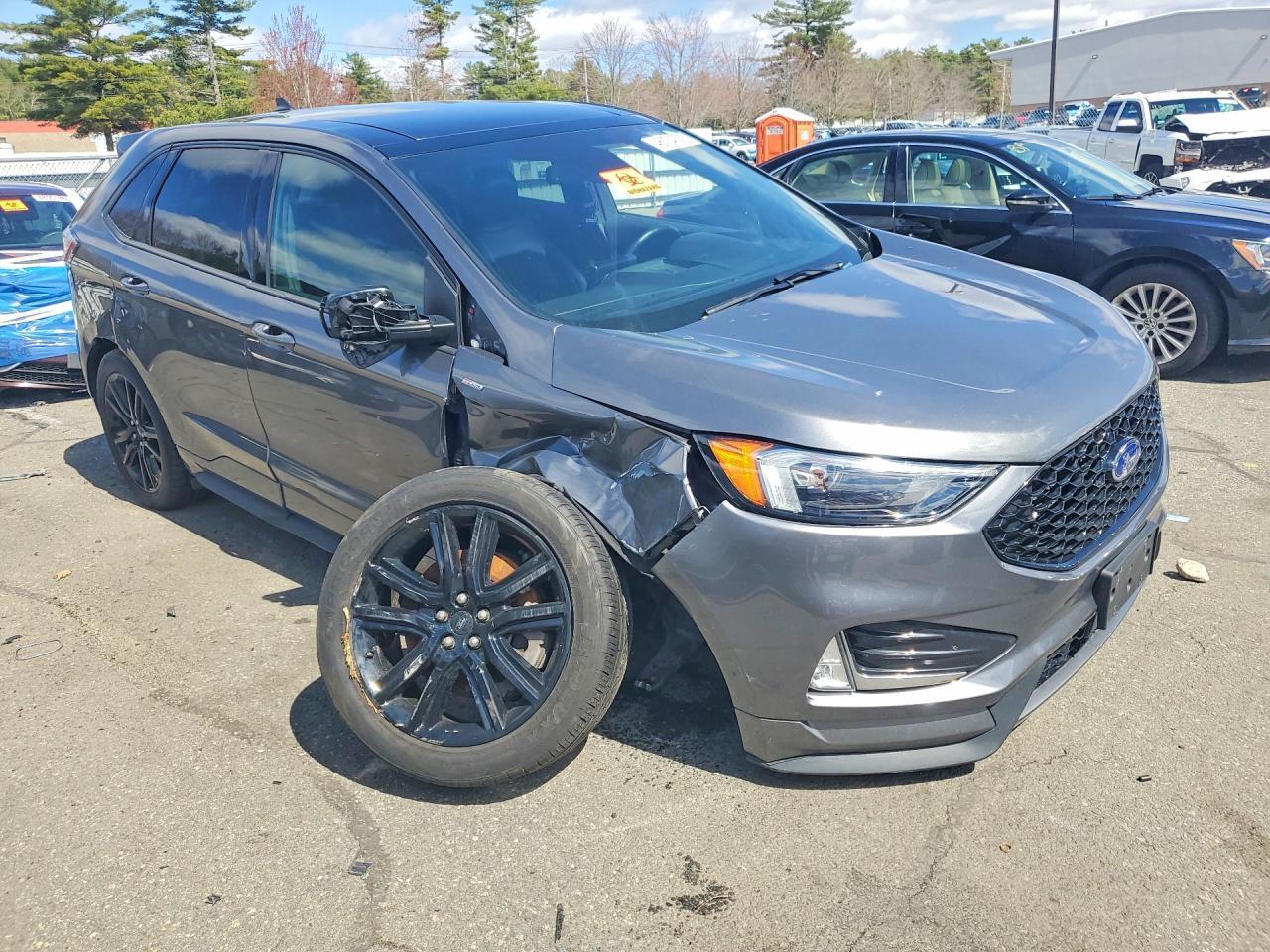 2022 Ford Edge - Фото 4
