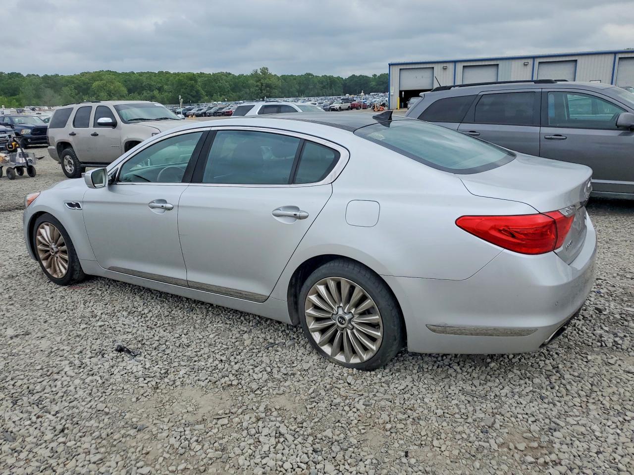 2015 Kia K900 Luxury - Фото 2