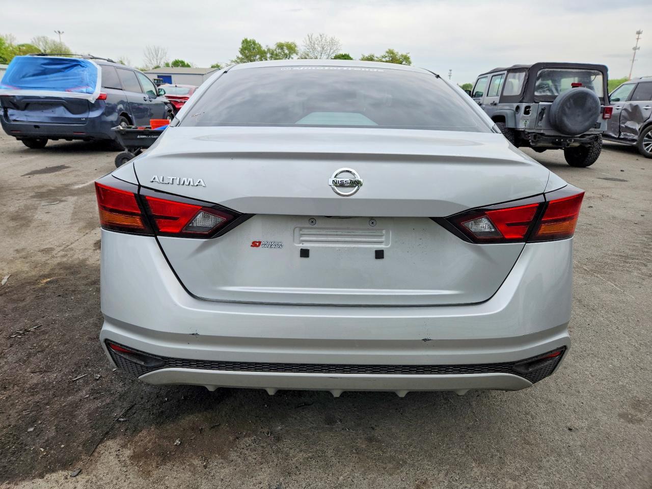 2022 Nissan Altima S - Фото 6