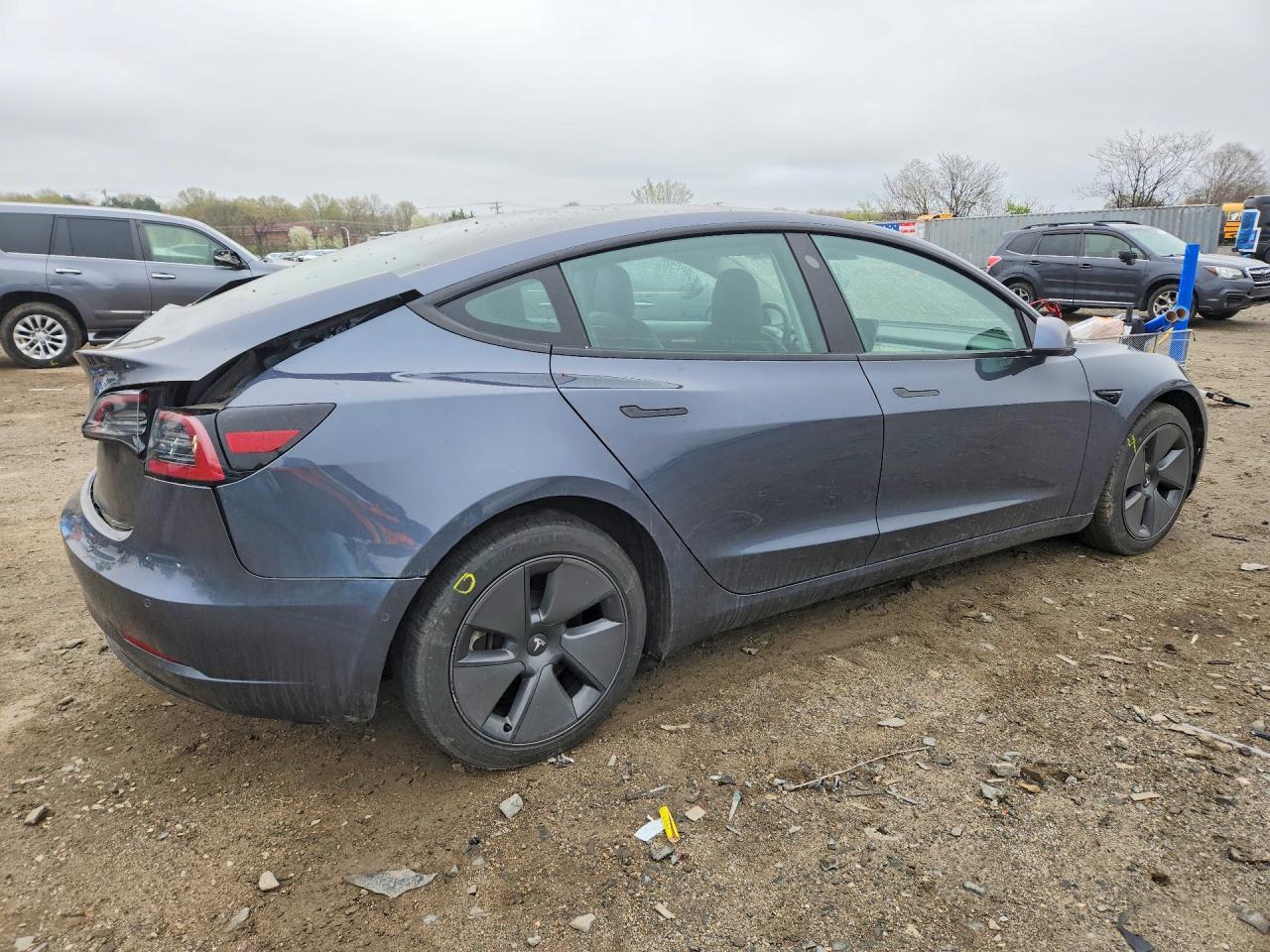 2021 Tesla Model 3 - Image 3