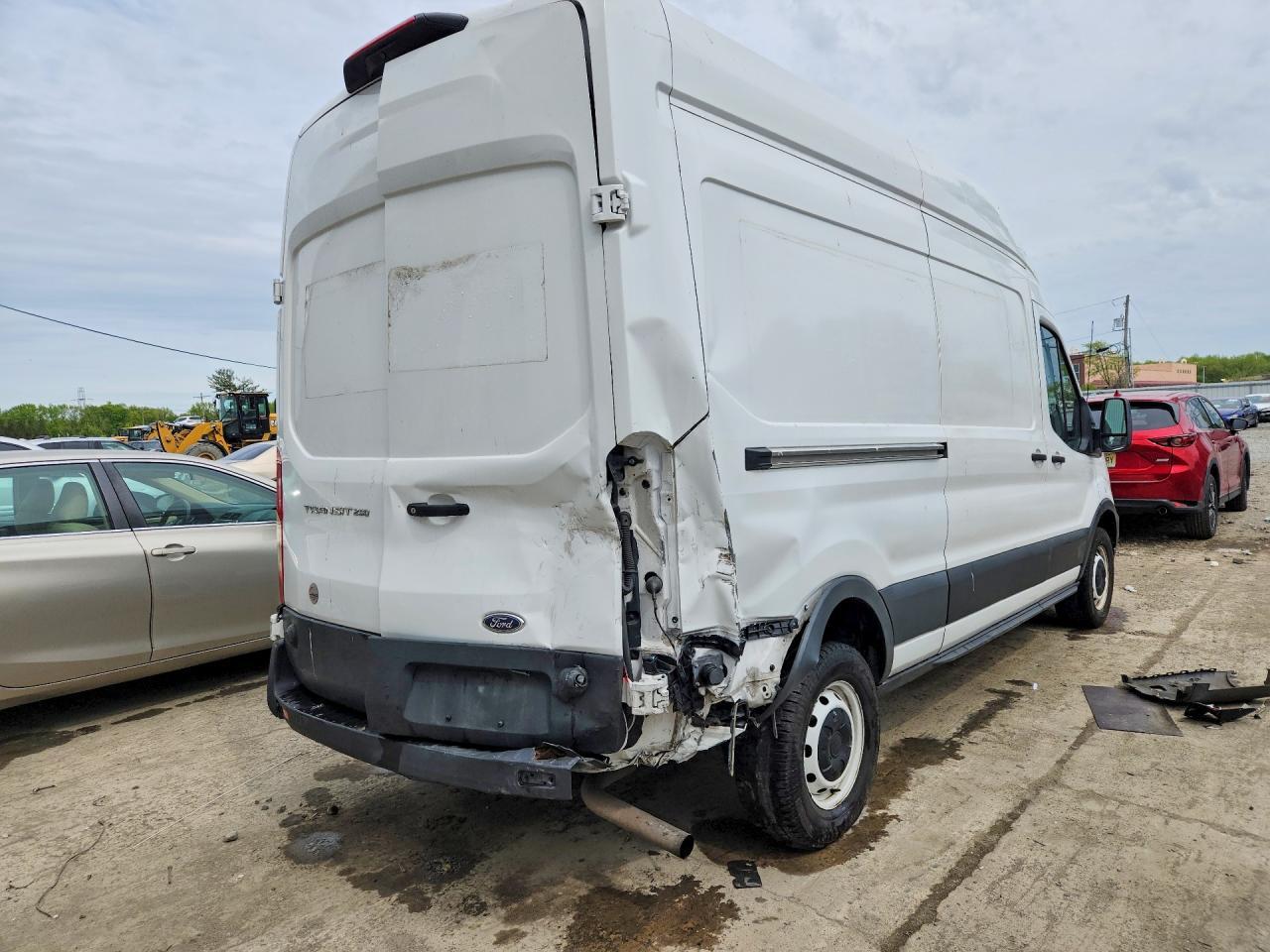 2022 Ford Transit - Image 3