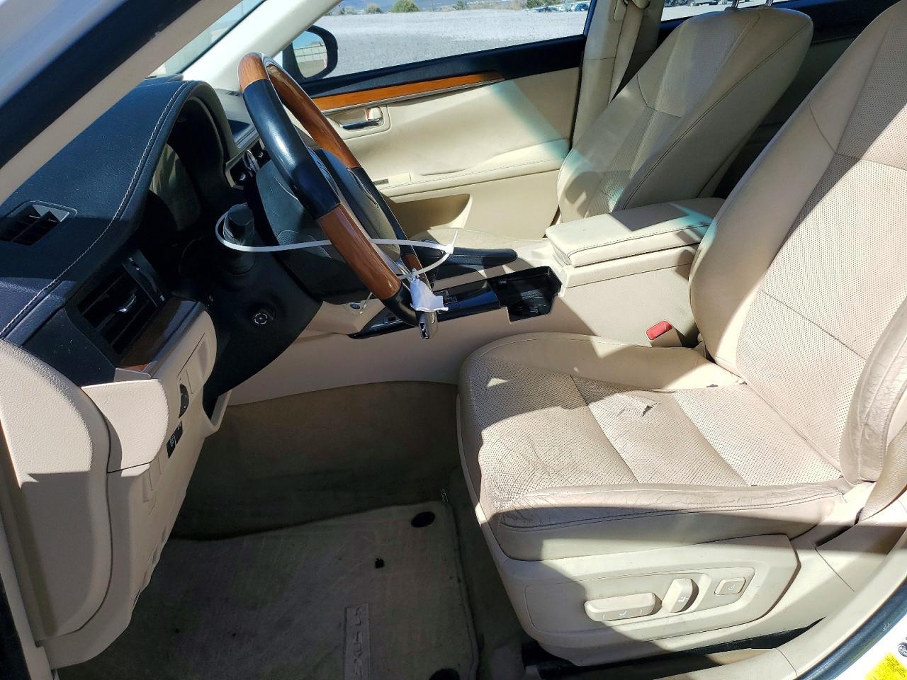2013 Lexus Es 300H Base - Image 7