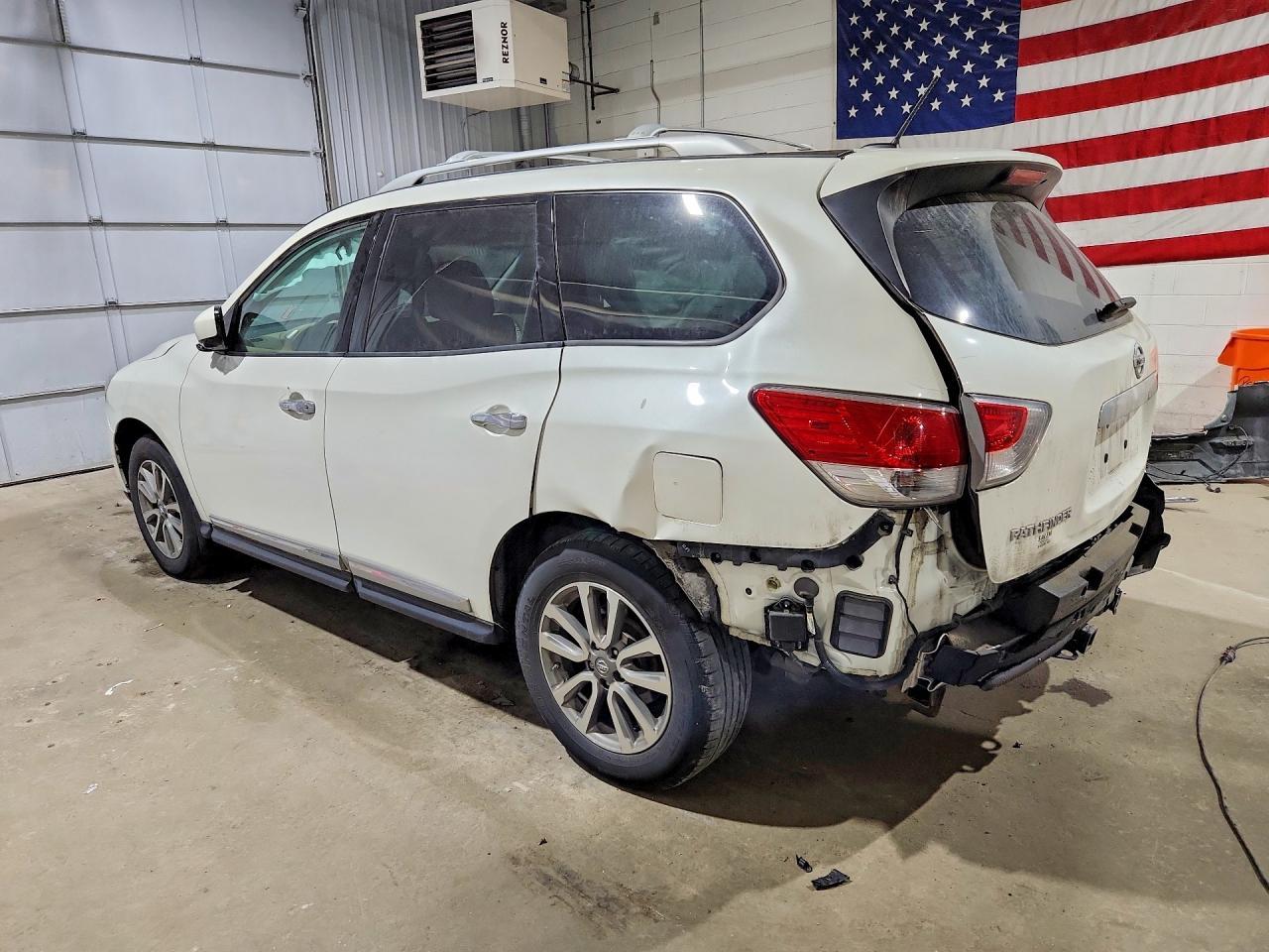 2016 Nissan Pathfinder Sl - Image 2
