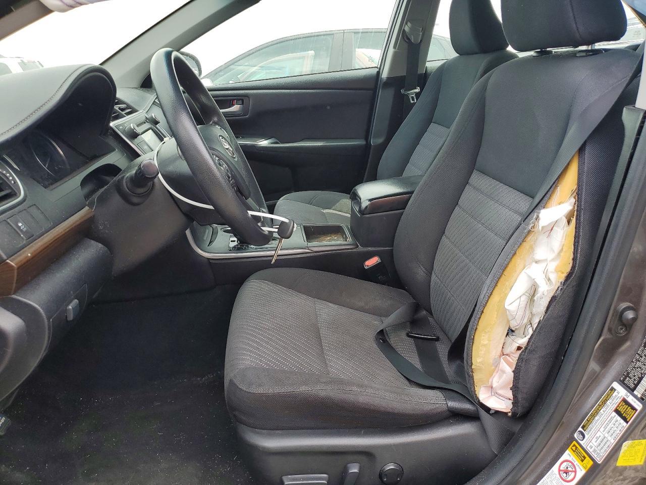 2017 Toyota Camry Le - Image 7