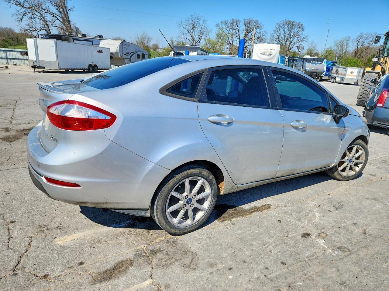 2019 Ford Fiesta Se - Фото 3